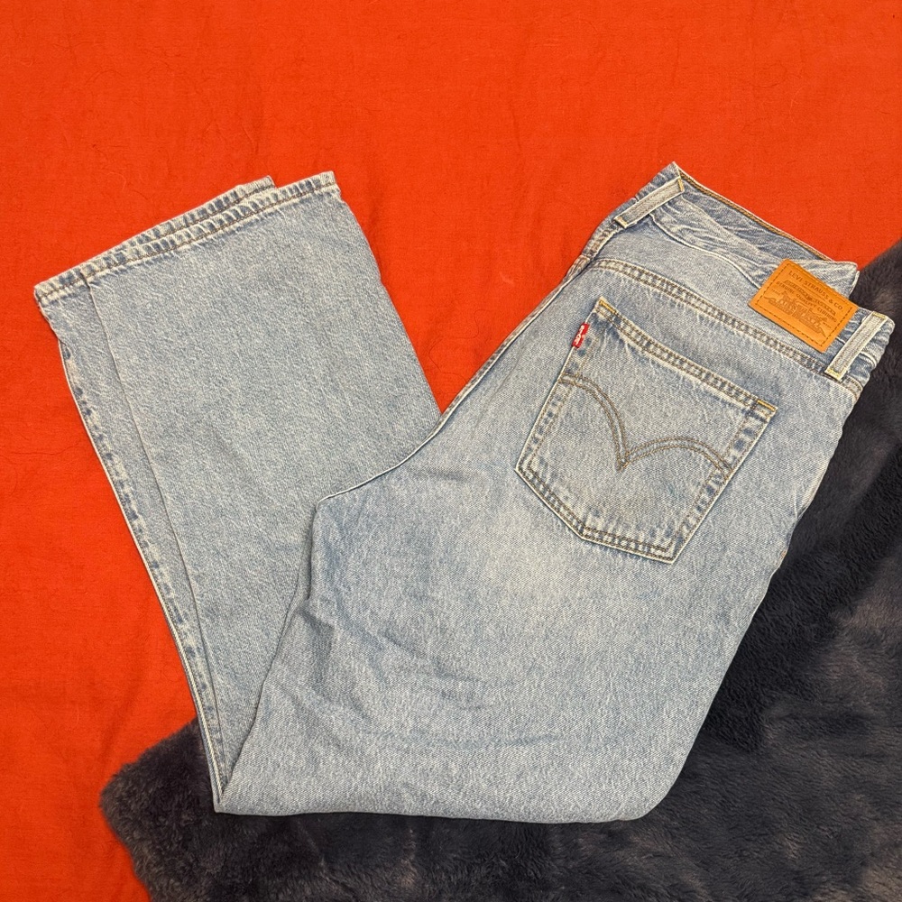 Levi's Women's Ankle Straight Leg Jeans